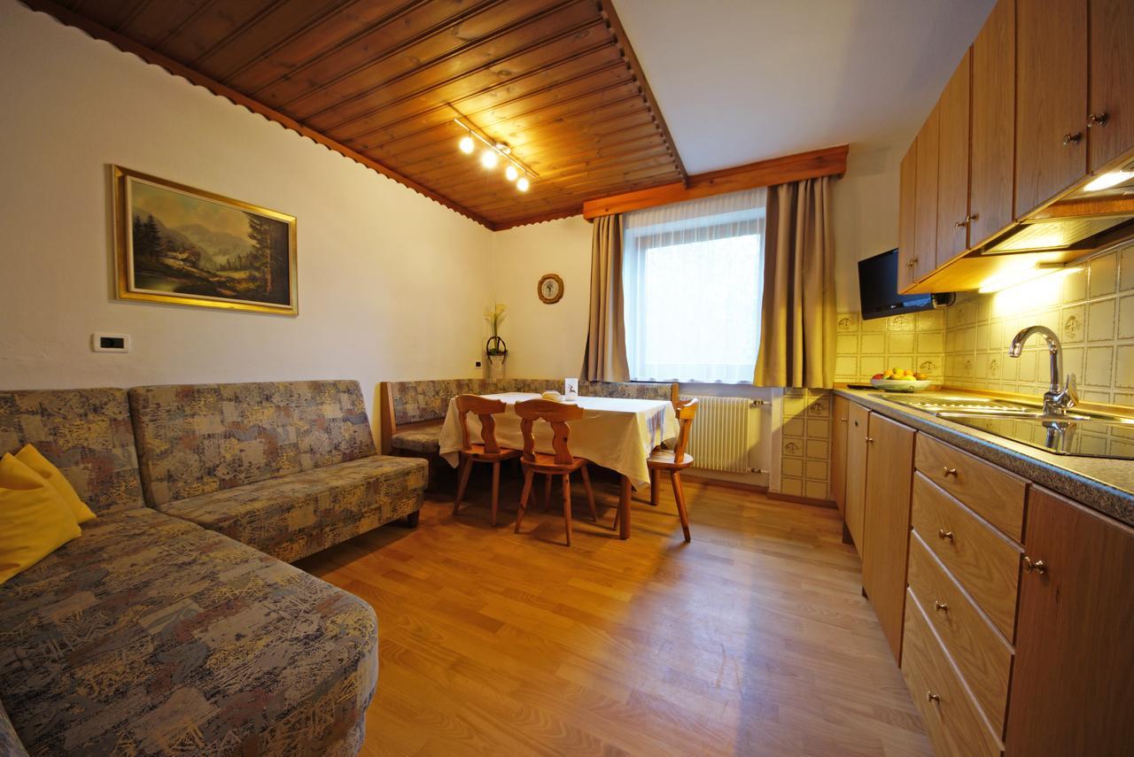 Aparthotel Piz Da Cir Colfosco Esterno foto