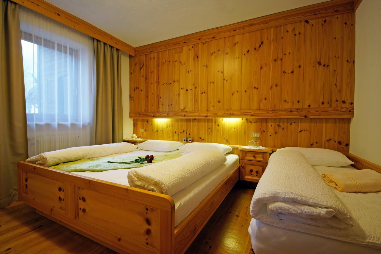 Aparthotel Piz Da Cir Colfosco Esterno foto