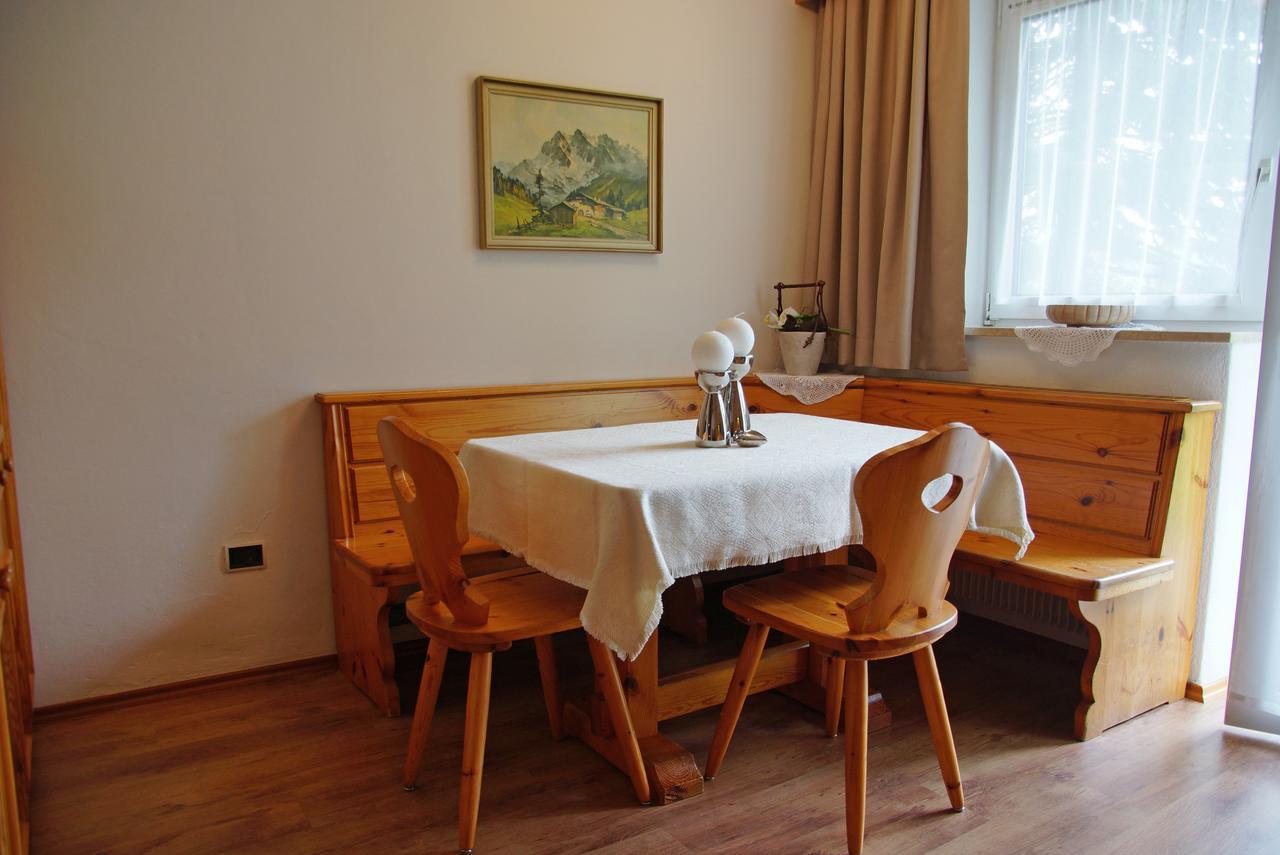 Aparthotel Piz Da Cir Colfosco Esterno foto