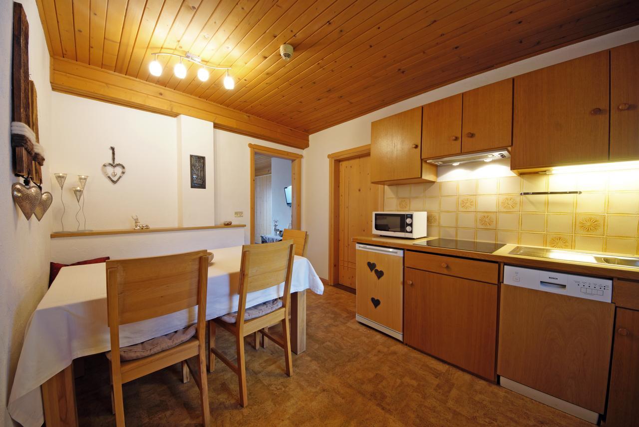 Aparthotel Piz Da Cir Colfosco Esterno foto