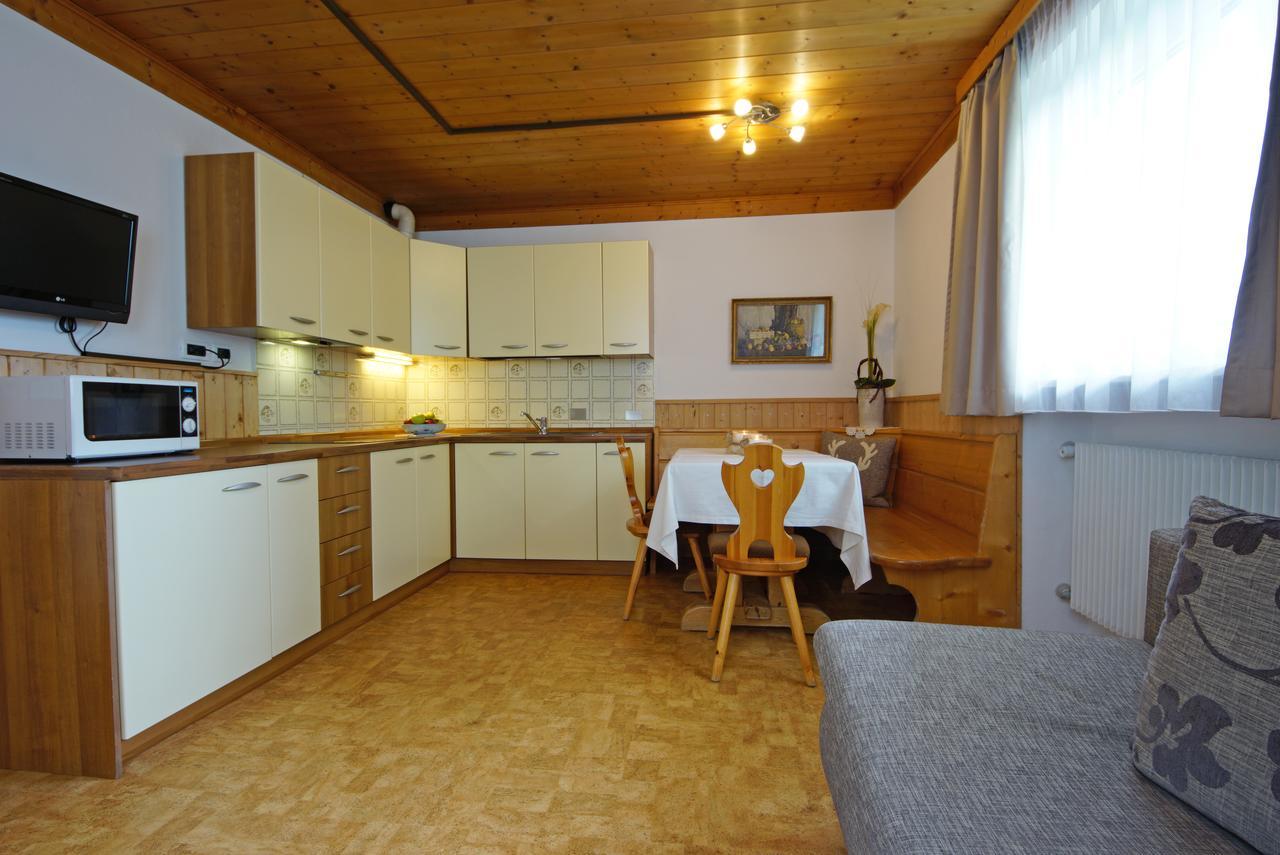 Aparthotel Piz Da Cir Colfosco Esterno foto